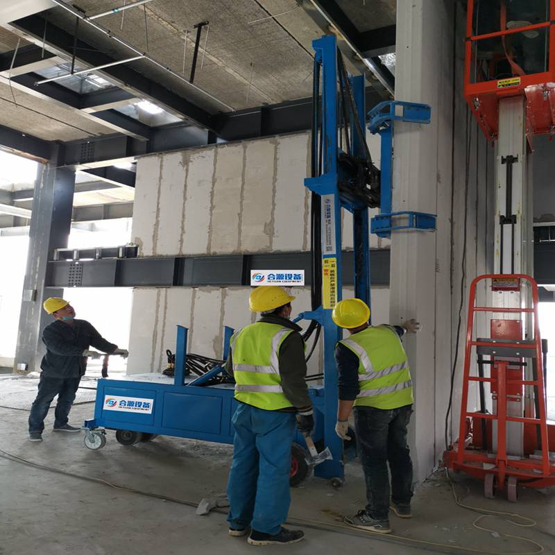 优质墙板安装新选择 河南漯河合源新型AAC隔墙板安装机设备