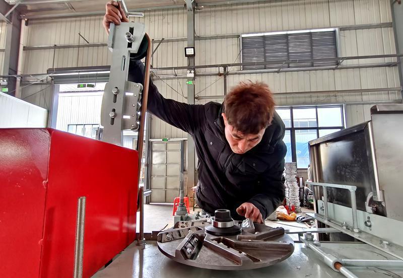 精益求精 邵武市意创机械制造生产车间设备安装调试现场纪实